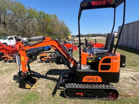 mini excavator qh12|difference between qh12 and h12.